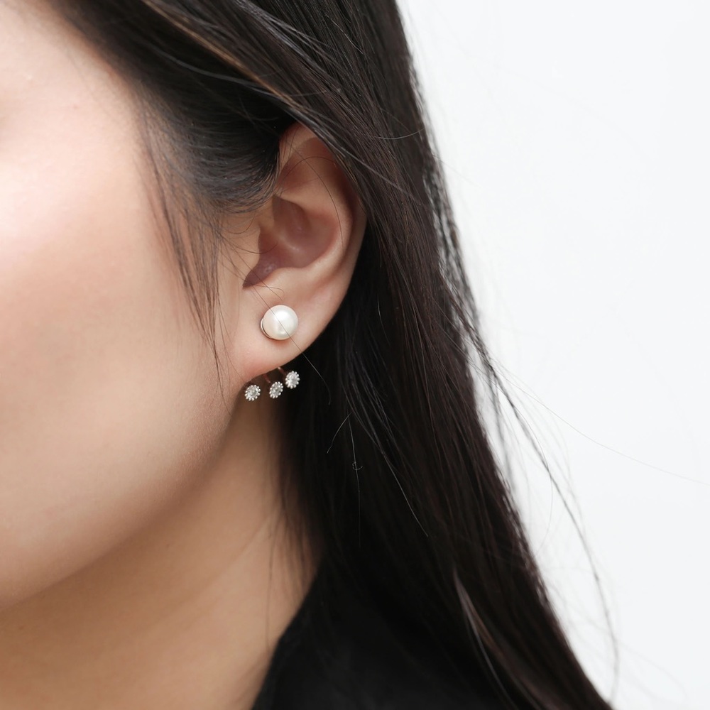 Maison Miru - classic pearl earrings updated